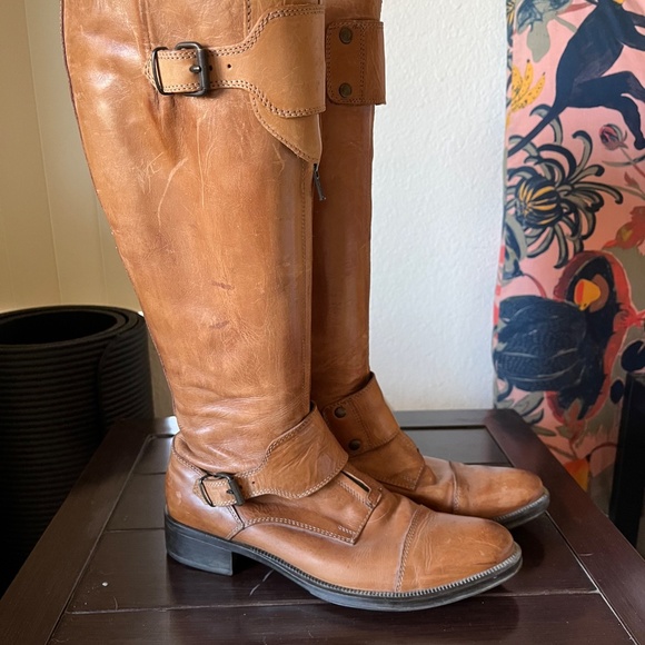Brown Leather boots - Picture 3 of 4
